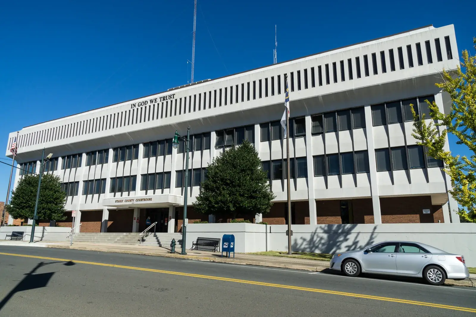 North Carolina county courthouse where district court is held